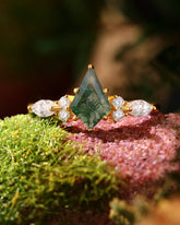 LUSEER Kite Cut Moss Agate Cluster Engagement Ring